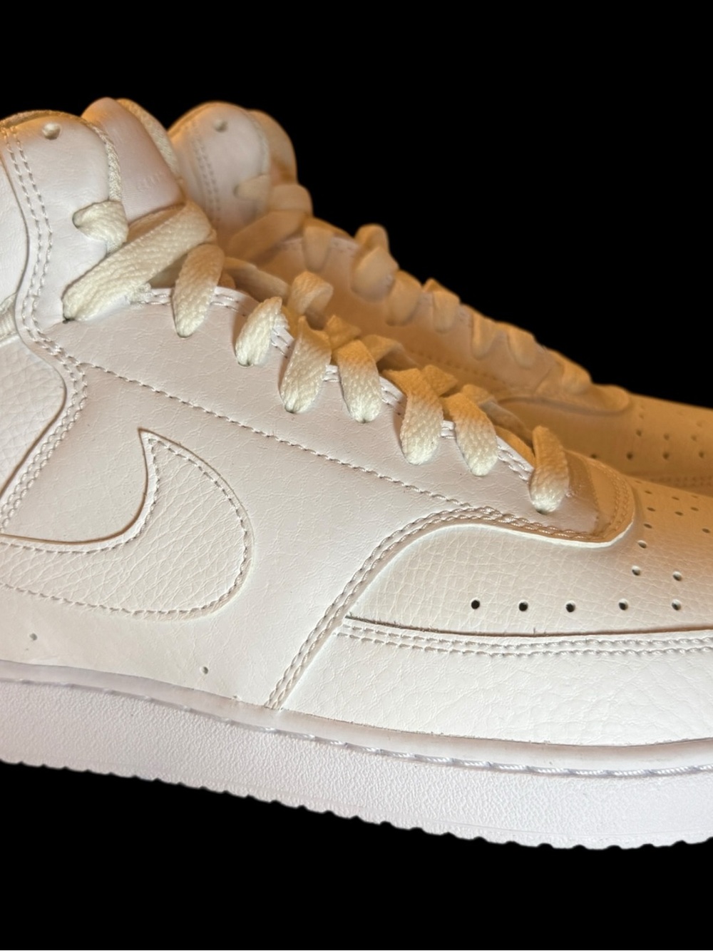 Nike Court Vision Mid Next Nature Triple White Sneakers
Men’s Size 10.5